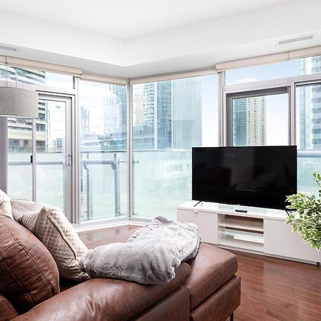 Downtown Toronto Condo Mins From Scotiabank Arena, Tiff, Cn Tower, Union, Mtcc エクステリア 写真