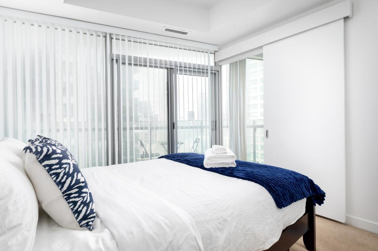 Downtown Toronto Condo Mins From Scotiabank Arena, Tiff, Cn Tower, Union, Mtcc エクステリア 写真