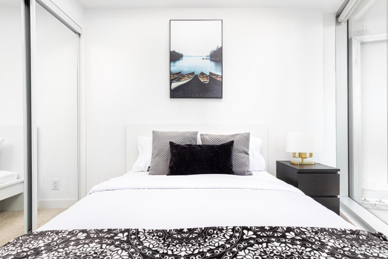 Downtown Toronto Condo Mins From Scotiabank Arena, Tiff, Cn Tower, Union, Mtcc エクステリア 写真