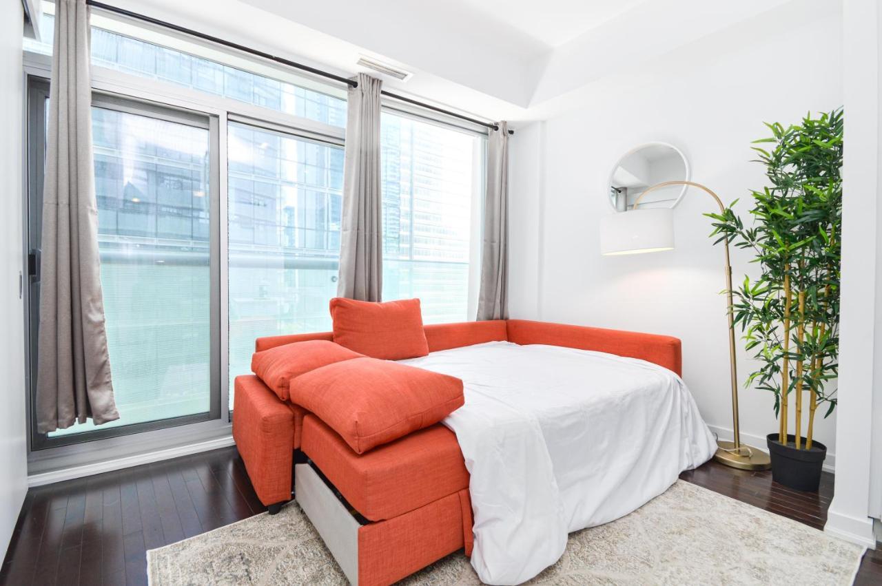 Downtown Toronto Condo Mins From Scotiabank Arena, Tiff, Cn Tower, Union, Mtcc エクステリア 写真