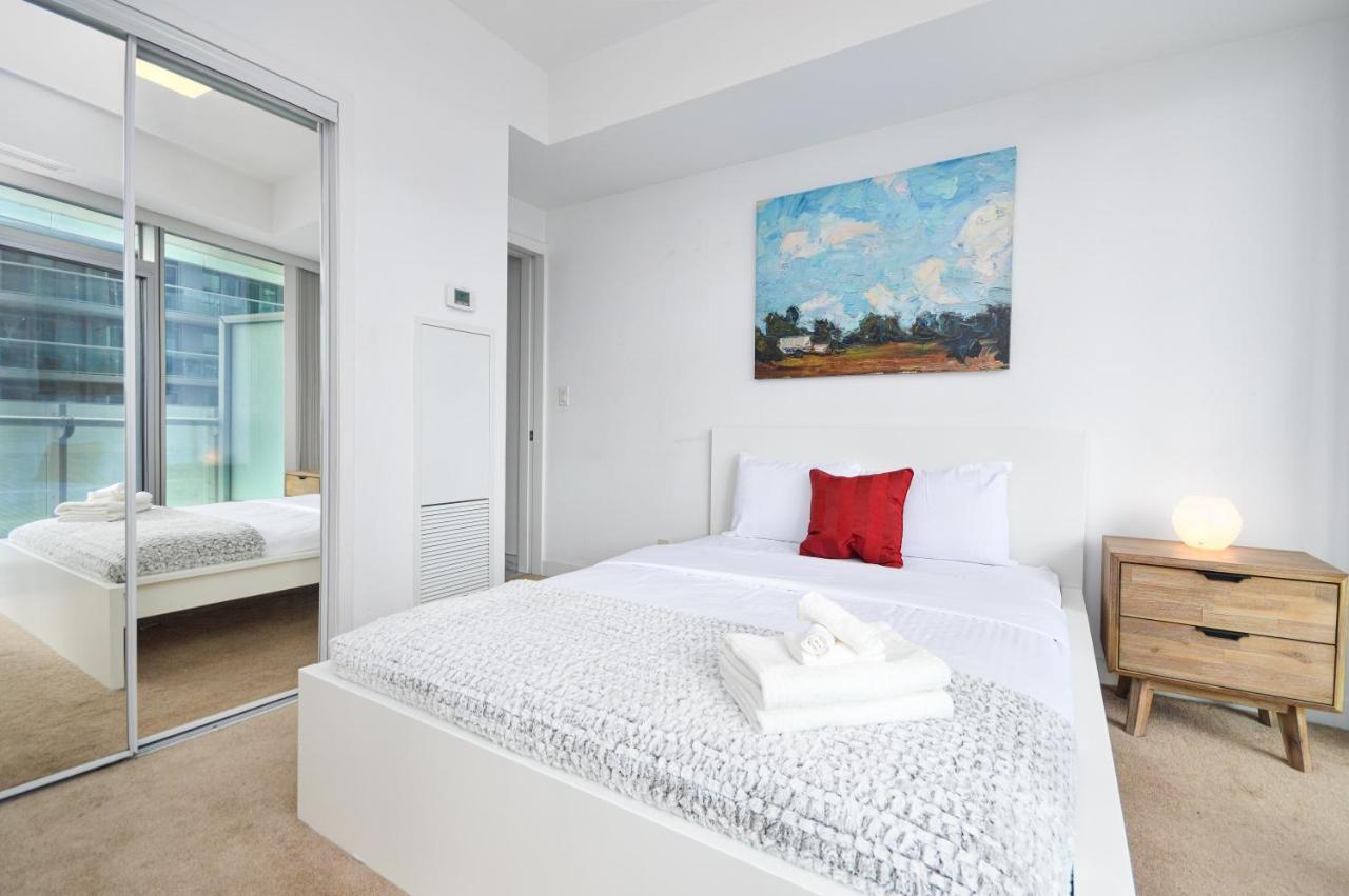 Downtown Toronto Condo Mins From Scotiabank Arena, Tiff, Cn Tower, Union, Mtcc エクステリア 写真