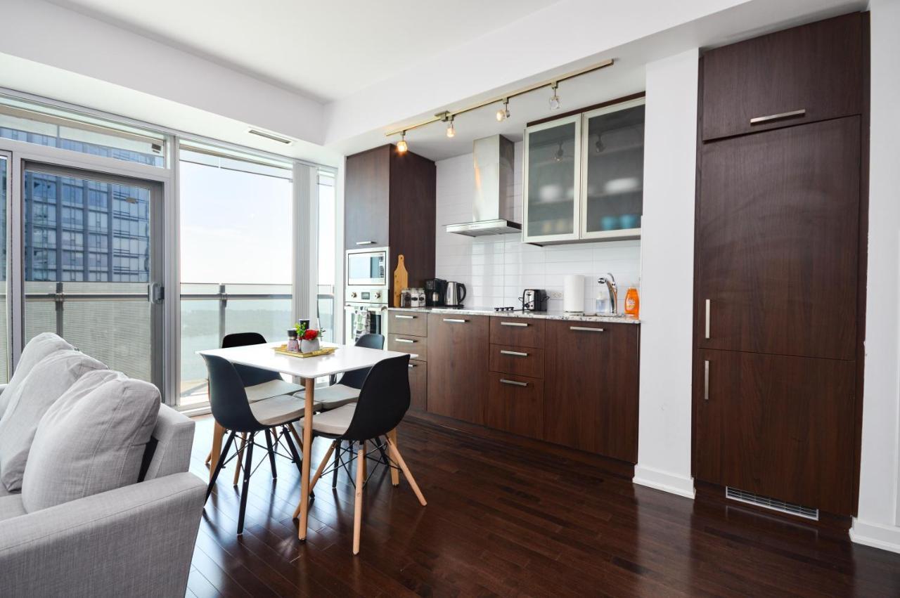 Downtown Toronto Condo Mins From Scotiabank Arena, Tiff, Cn Tower, Union, Mtcc エクステリア 写真