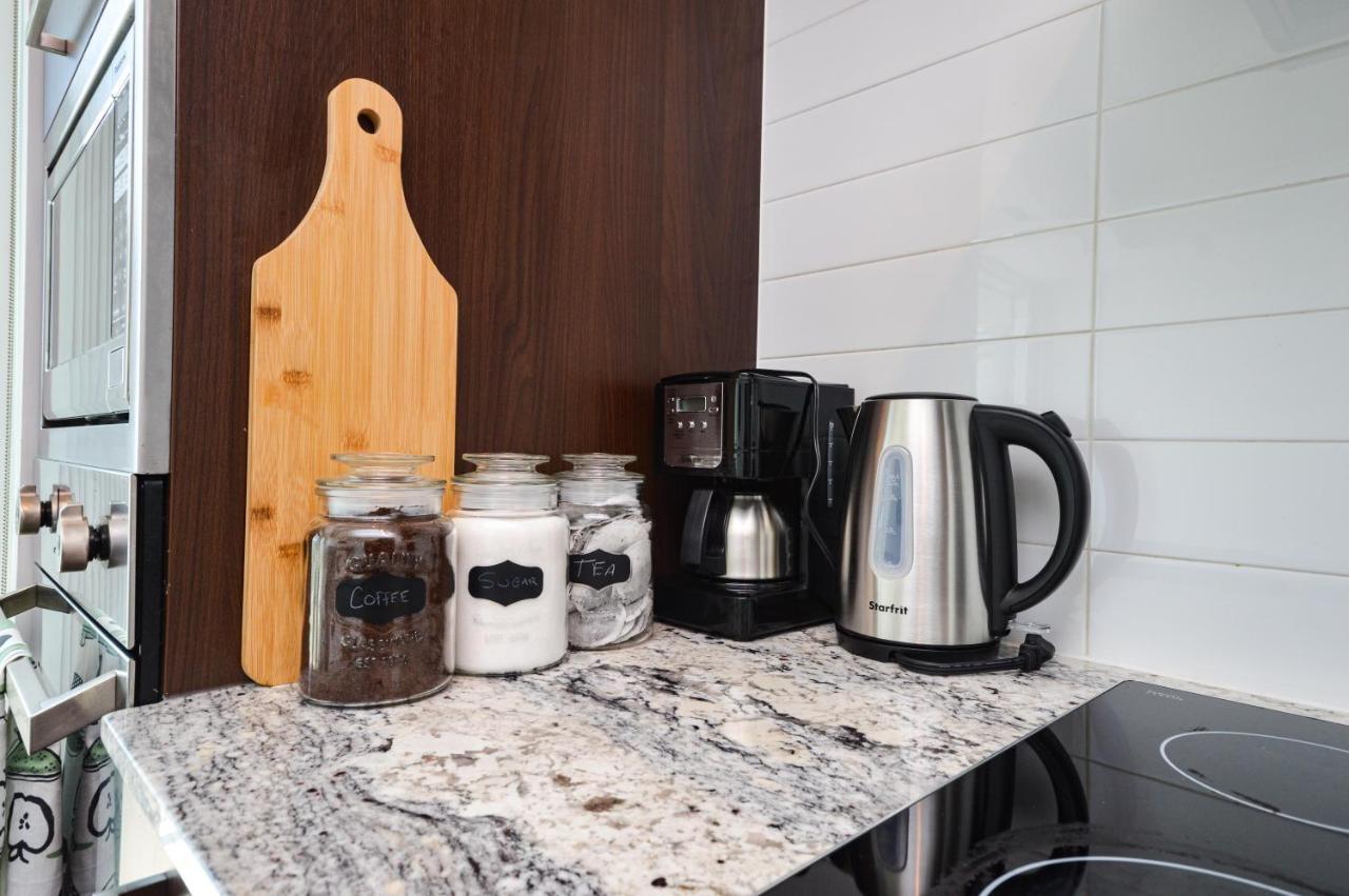 Downtown Toronto Condo Mins From Scotiabank Arena, Tiff, Cn Tower, Union, Mtcc エクステリア 写真