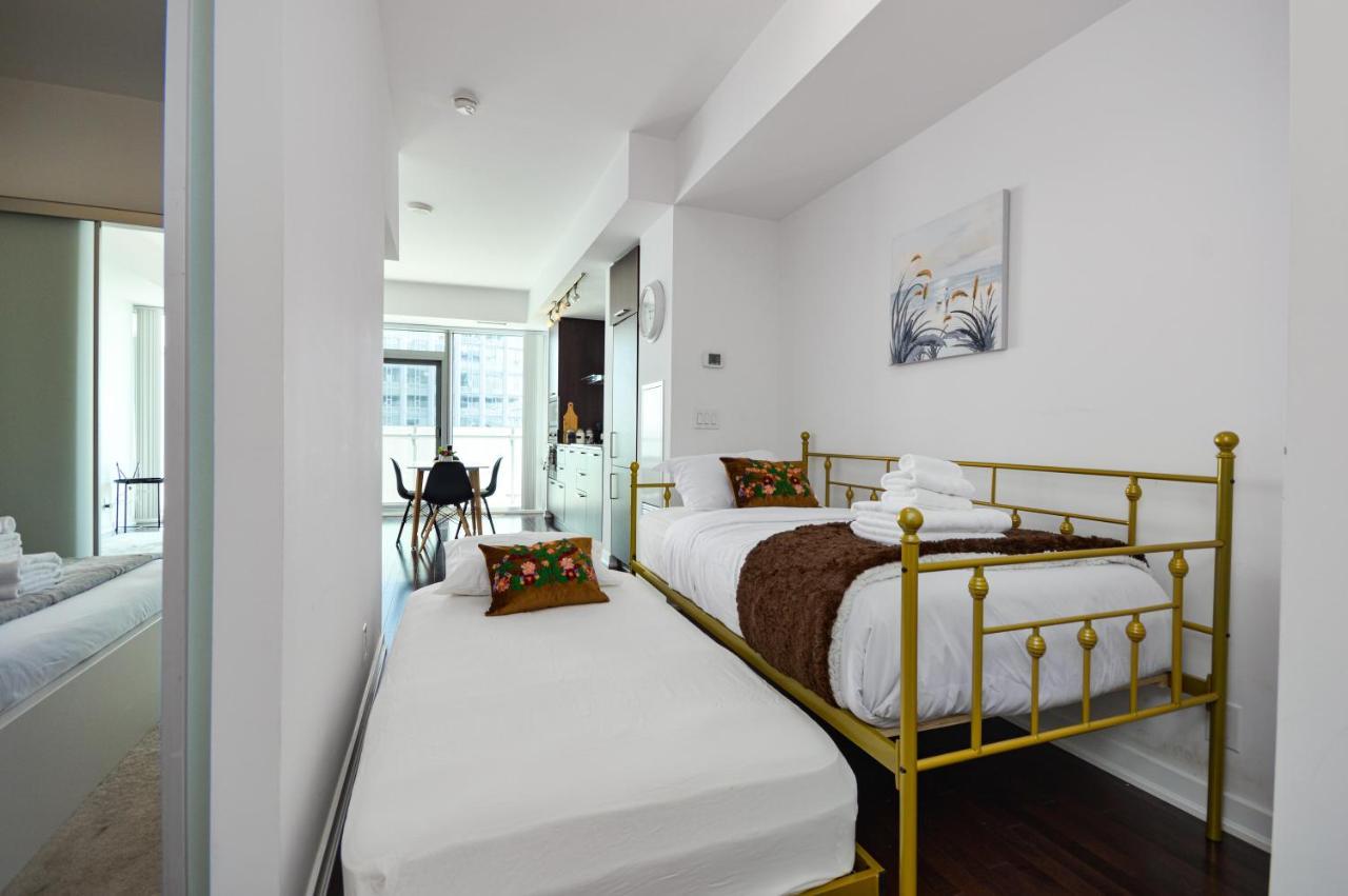 Downtown Toronto Condo Mins From Scotiabank Arena, Tiff, Cn Tower, Union, Mtcc エクステリア 写真