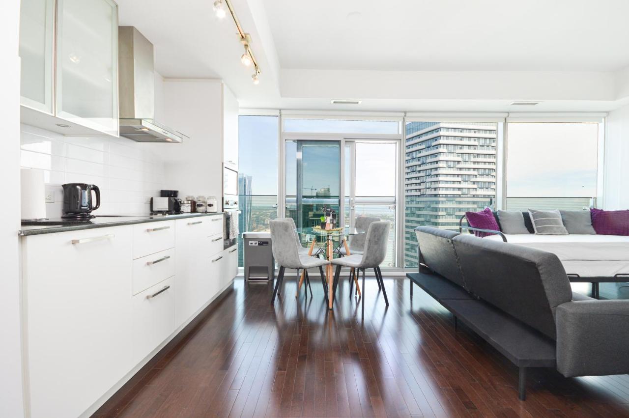 Downtown Toronto Condo Mins From Scotiabank Arena, Tiff, Cn Tower, Union, Mtcc エクステリア 写真