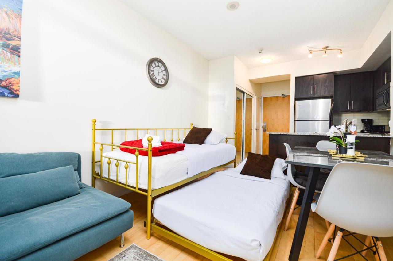 Downtown Toronto Condo Mins From Scotiabank Arena, Tiff, Cn Tower, Union, Mtcc エクステリア 写真